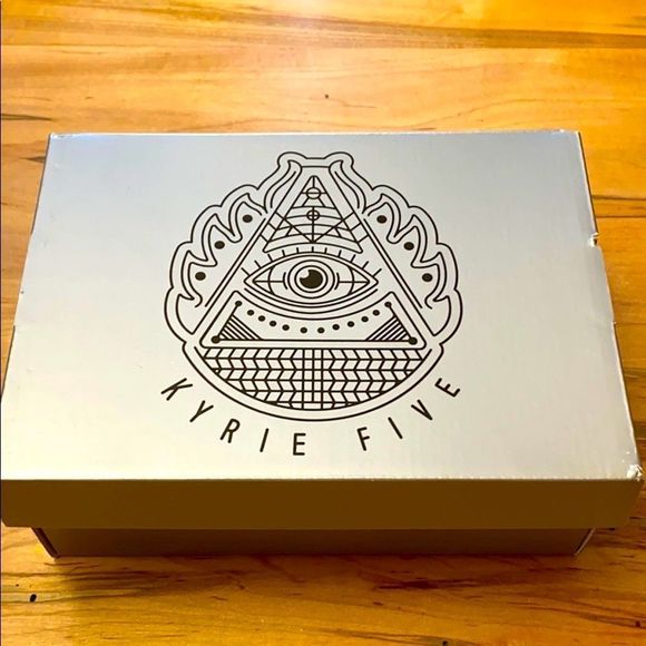 Nike Kyrie 5 ‘SpongeBob’ - Picture 8 of 8